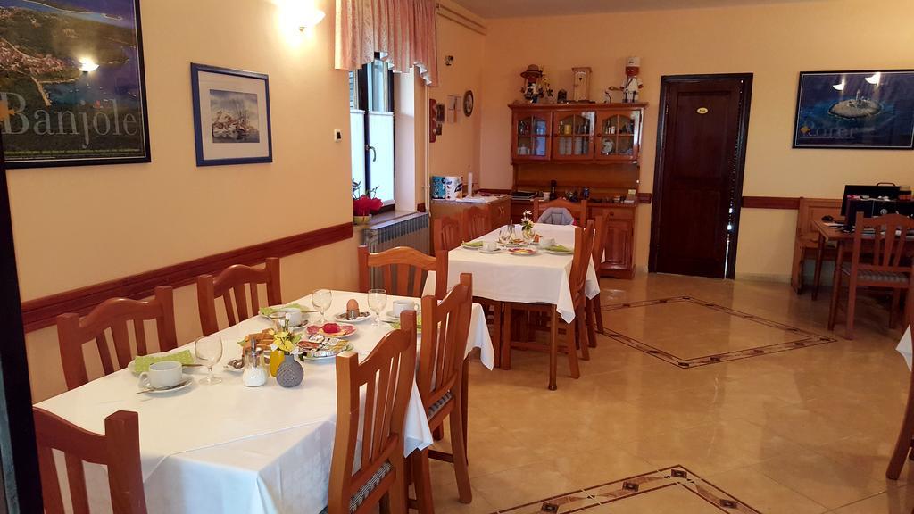 Bed & Breakfast Banjole Luaran gambar